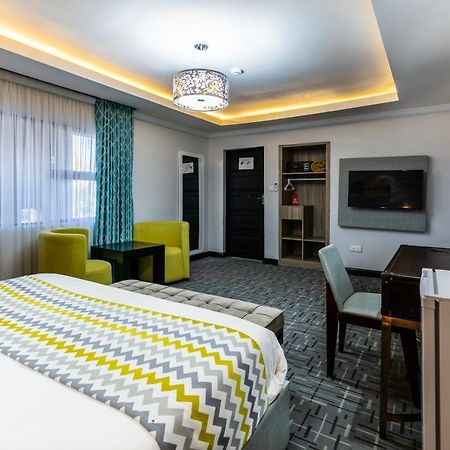גאבורון The Melva Guest House מראה חיצוני תמונה